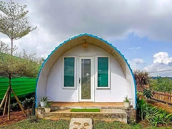 Rainbow Glamping Hotel Pupuan